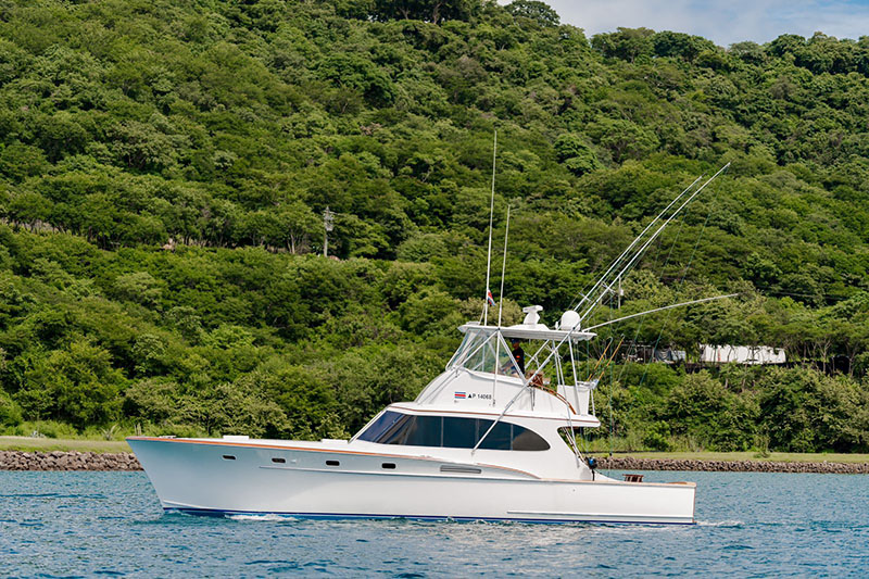 Pocoton 47 Ft Luxury Fishing Yacht - Papagayo Sport Fishing Charters