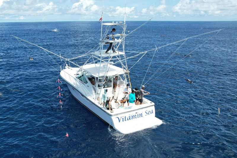 Quepos fishing boat Vitamin Sea 38 ft (Herradura)